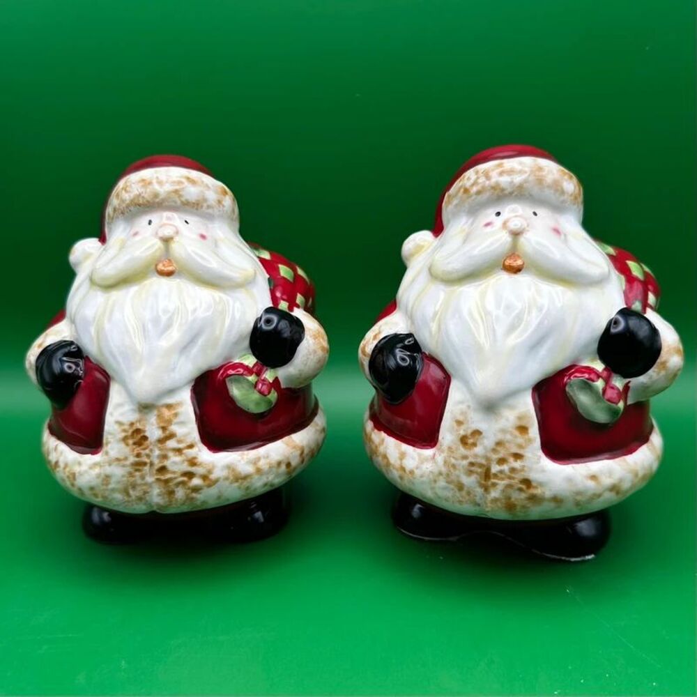 Vintage Santa Salt & Pepper Shakers Set
